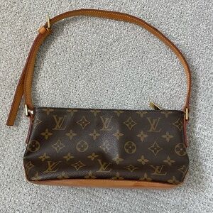Louis Vuitton Shoulder Bag